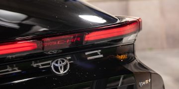 Toyota_C-HR_Plug-in_GR_Sport_06