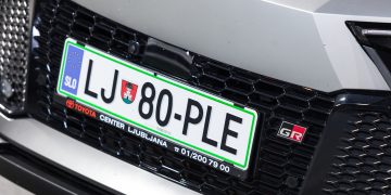 Toyota_C-HR_Plug-in_GR_Sport_07