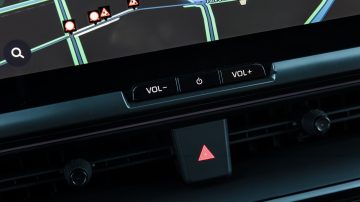 Toyota_C-HR_Plug-in_GR_Sport_14