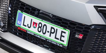 Toyota_C-HR_Plug-in_GR_Sport_30