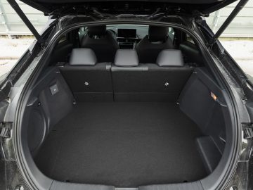 Toyota_C-HR_Plug-in_GR_Sport_38