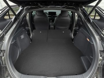Toyota_C-HR_Plug-in_GR_Sport_40