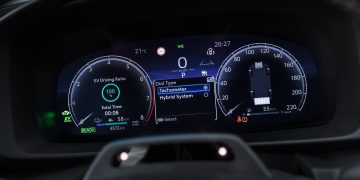 Toyota_C-HR_Plug-in_GR_Sport_57