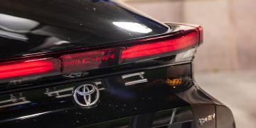 Toyota_C-HR_Plug-in_GR_Sport_68