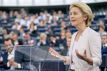 Ursula_von_der_Leyen_presents_her_vision_to_MEPs