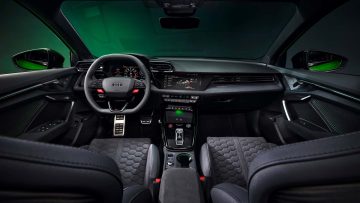 Audi RS3 Sportback 2024 avtomobilizem.com_6
