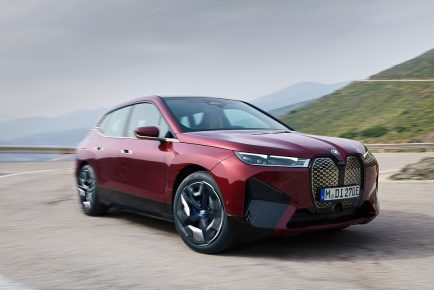 BMW iX