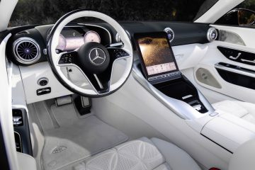 Der neue Mercedes-Maybach SL 680 Monogram Series für das ultimative Open-Air-Erlebnis (vorläufige Werte, Energieverbrauch kombiniert: 13,7l/100 km; CO2-Emissionen kombiniert: 312 g/km; CO2-Klasse: G);Mercedes-Maybach SL 680 Monogram Series (vorläufige Werte, Energieverbrauch kombiniert: 13,7 l/100 km | CO2-Emissionen kombiniert: 312 g/km | CO2-Klasse: G)*

The all-new Mercedes-Maybach SL 680 Monogram Series, for the ultimate open-air experience  (provisional figures, combined energy consumption: 13.7 l/100 km; combined CO2emissions: 312 g/km; CO2 class: G);Mercedes-Maybach SL 680 Monogram Series (provisional figures, combined energy consumption: 13.7 l/100 km | combined CO2 emissions: 312 g/km |CO2 class: G)*
