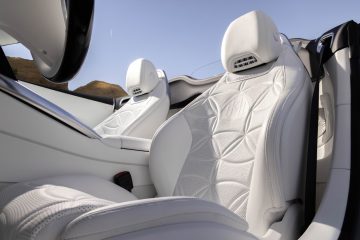 Der neue Mercedes-Maybach SL 680 Monogram Series für das ultimative Open-Air-Erlebnis (vorläufige Werte, Energieverbrauch kombiniert: 13,7l/100 km; CO2-Emissionen kombiniert: 312 g/km; CO2-Klasse: G);Mercedes-Maybach SL 680 Monogram Series (vorläufige Werte, Energieverbrauch kombiniert: 13,7 l/100 km | CO2-Emissionen kombiniert: 312 g/km | CO2-Klasse: G)*

The all-new Mercedes-Maybach SL 680 Monogram Series, for the ultimate open-air experience  (provisional figures, combined energy consumption: 13.7 l/100 km; combined CO2emissions: 312 g/km; CO2 class: G);Mercedes-Maybach SL 680 Monogram Series (provisional figures, combined energy consumption: 13.7 l/100 km | combined CO2 emissions: 312 g/km |CO2 class: G)*