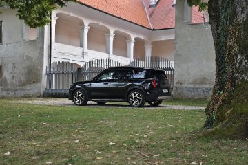 MINI COUNTRYMAN E 25