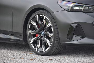 BMW i5 TOURING 10
