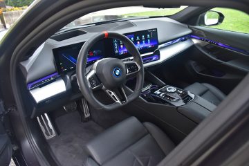 BMW i5 TOURING 11