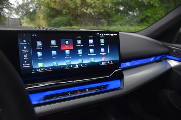 BMW i5 TOURING 17