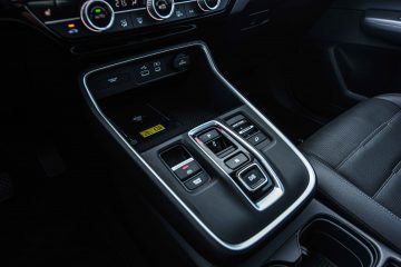 Honda CR-V hibrid notranjost-18