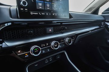 Honda CR-V hibrid notranjost-19