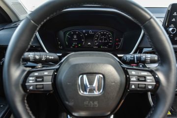 Honda CR-V hibrid notranjost-21