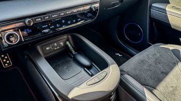 Hyundai Ioniq 5 N avtomobilizem.com-4