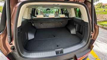 Hyundai Santa Fe Hybrid-11