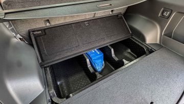 Hyundai Santa Fe Hybrid-12
