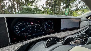 Hyundai Santa Fe Hybrid-2