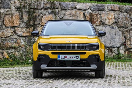 Jeep Avenger 1.2 MHEV blagi hibrid-20