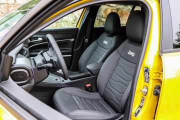 Jeep Avenger 1.2 MHEV blagi hibrid-23