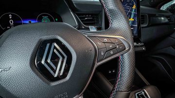 Renault Captur e-tech hybrid avtomobilizem.com-4