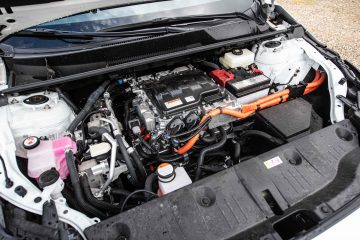 Toyota BZ4X električni avto avtomobilizem.com-20