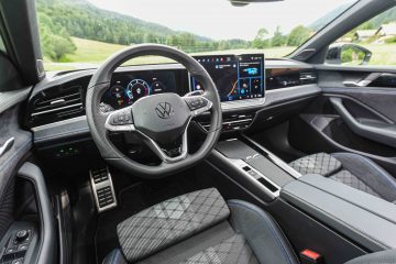 Volkswagen Passat 2.0 TDI avtomobilizem.com-17