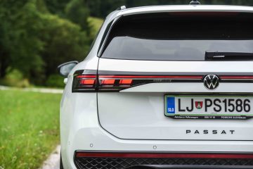 Volkswagen Passat 2.0 TDI avtomobilizem.com-30