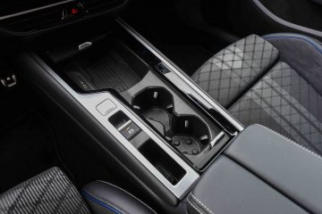 Volkswagen Passat 2.0 TDI avtomobilizem.com-9