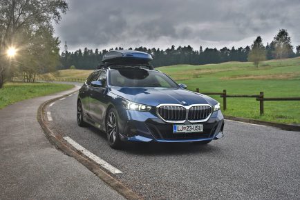 BMW 520d TOURING 01