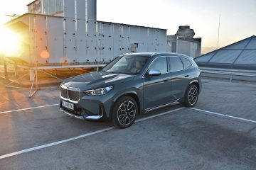 BMW iX1 eDrive20 01