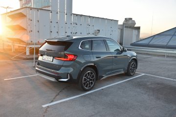 BMW iX1 eDrive20 02