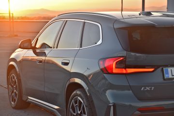 BMW iX1 eDrive20 12