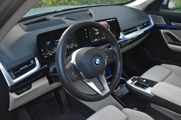 BMW iX1 eDrive20 15