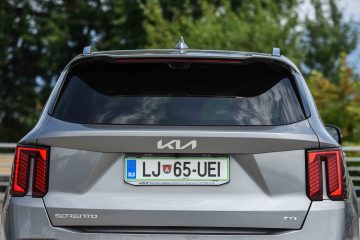 Kia Sorento avtomobilizem.com-24