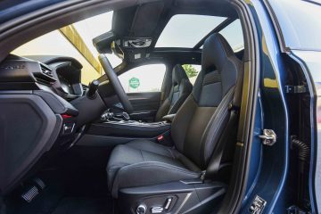 Lynk & Co 01 PHEV priključni hibrid avtomobilizem.com-14