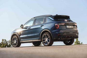 Lynk & Co 01 PHEV priključni hibrid avtomobilizem.com-32