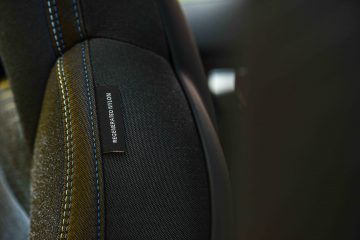 Lynk & Co 01 PHEV priključni hibrid avtomobilizem.com