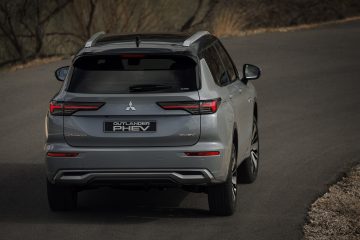 New Outlander PHEV_016L
