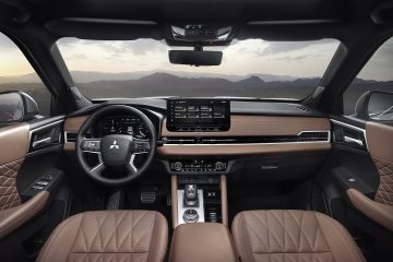 New Outlander PHEV_018L