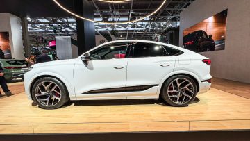 Pariz 2024 Citroen C4 Audi Q6 e-tron-6