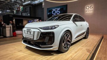 Pariz 2024 Citroen C4 Audi Q6 e-tron-7