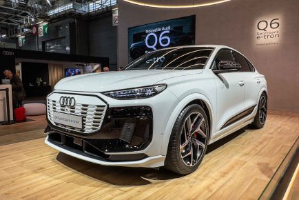 Pariz 2024 Citroen C4 Audi Q6 e-tron-7