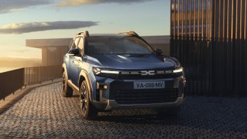 All-new Dacia Bigster HYBRID 155 Journey Indigo Blue (3)b