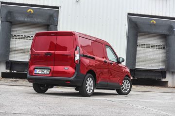 Ford Courier Transit-10