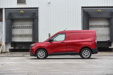 Ford Courier Transit-5