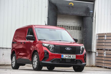 Ford Courier Transit-6