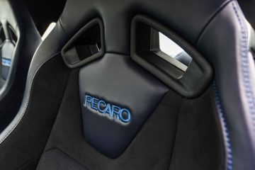 Ford Mustang Dark Horse V8-14